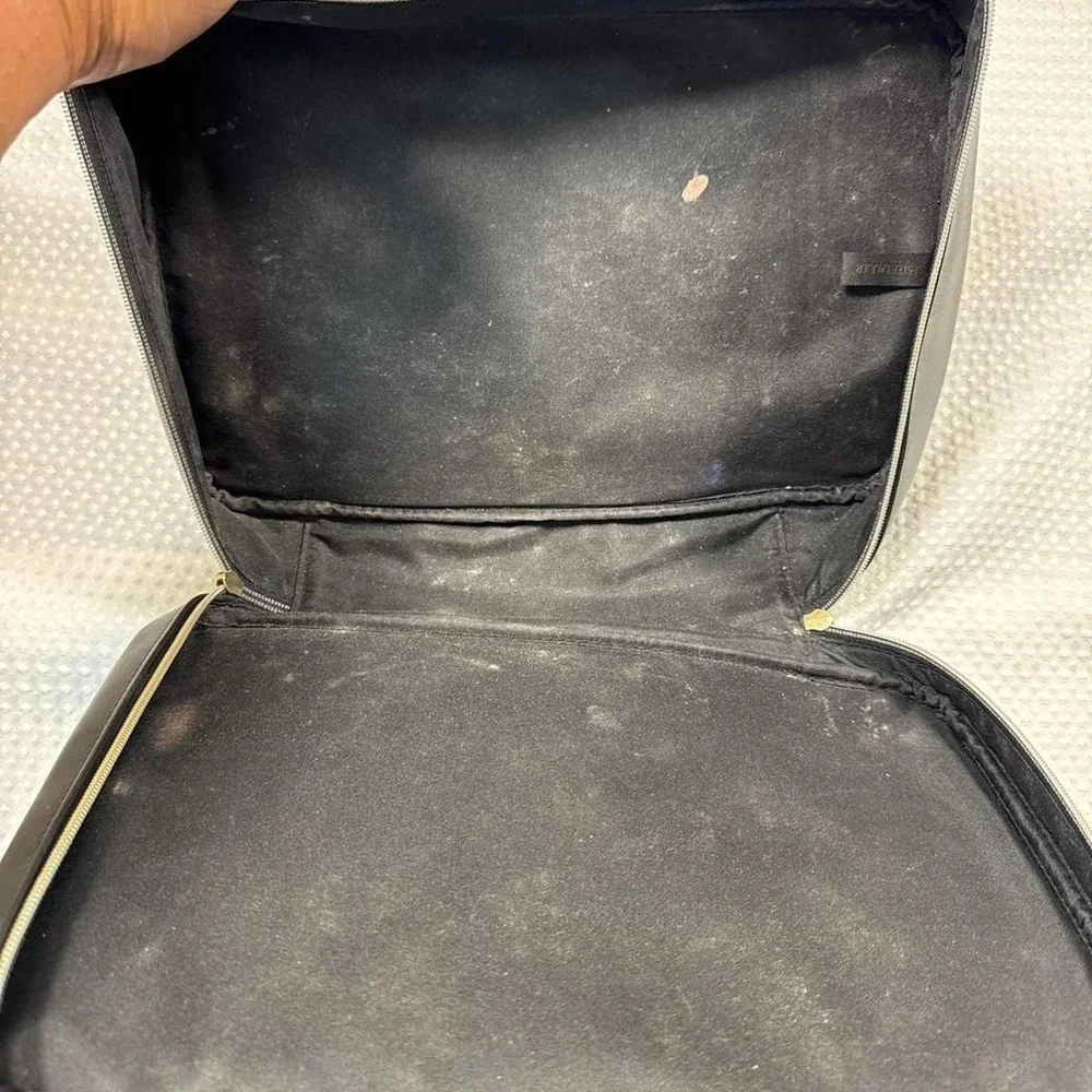 Estee Lauder cosmetic faux leather train case